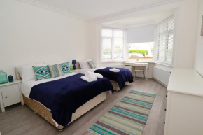Eastbourne Beautiful Seafront house